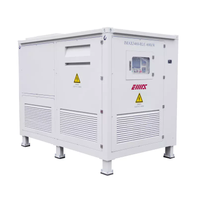 Comparaison des banques de chargement de tension moyenne et des banques de charge standard